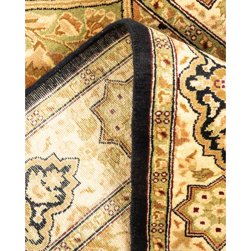 Classic One-of-a-Kind 2' 8" X 4' 4" Hand Knotted Area Rug