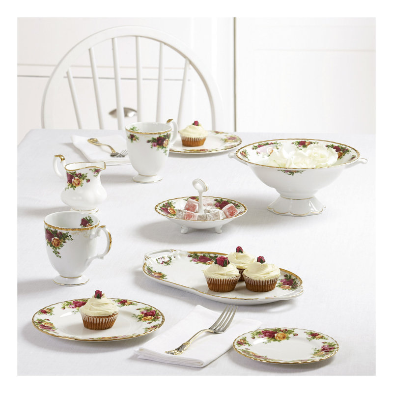 Assiette plate Royal Albert Old Country Roses