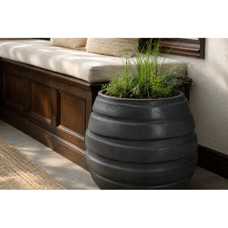 15 in. Metropole Planter - Charcoal