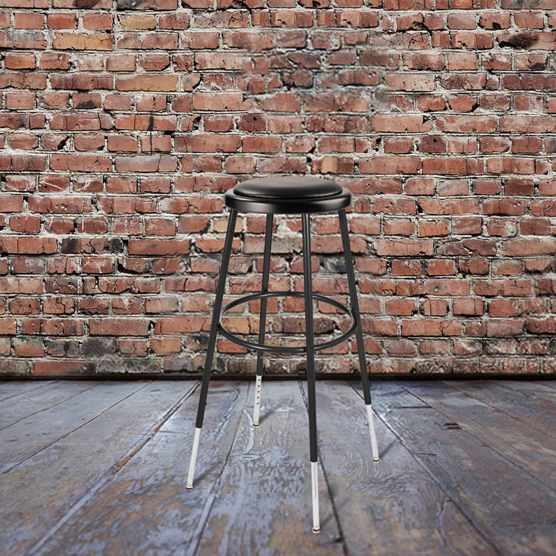 Tabouret rembourré en vinyle robuste de qualité commerciale de 32 à 39 pouces Otto, Noir, 30.5"