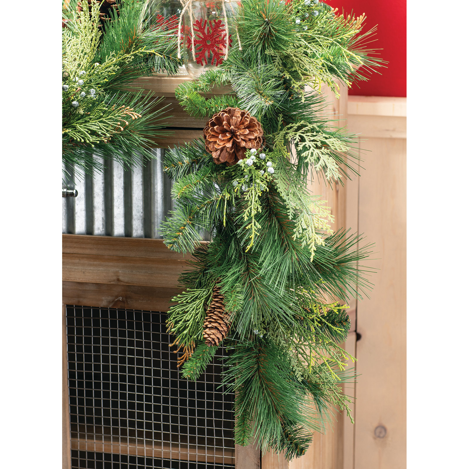 Connelly 72'' in. Faux Garland