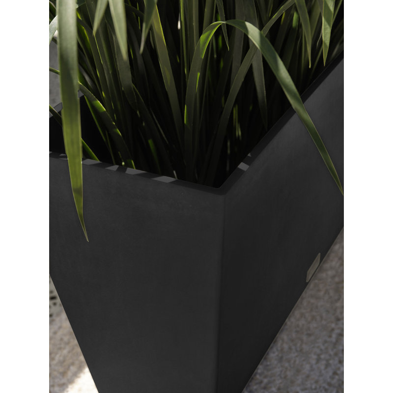 Black 31" Recycled Plastic Outdoor/Indoor Planter Set