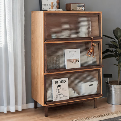 Cerise + vitrines en bois massif brun-noix + verre