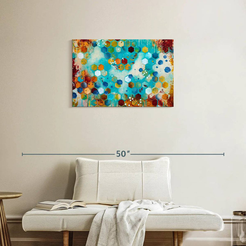 Avery Scattered, 20" H x 30" W