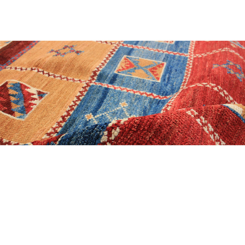 Tapis unique en laine noué à la main bleu / jaune / rouge années 2010 6 pi 4 po x 8 pi 7 po Quinette