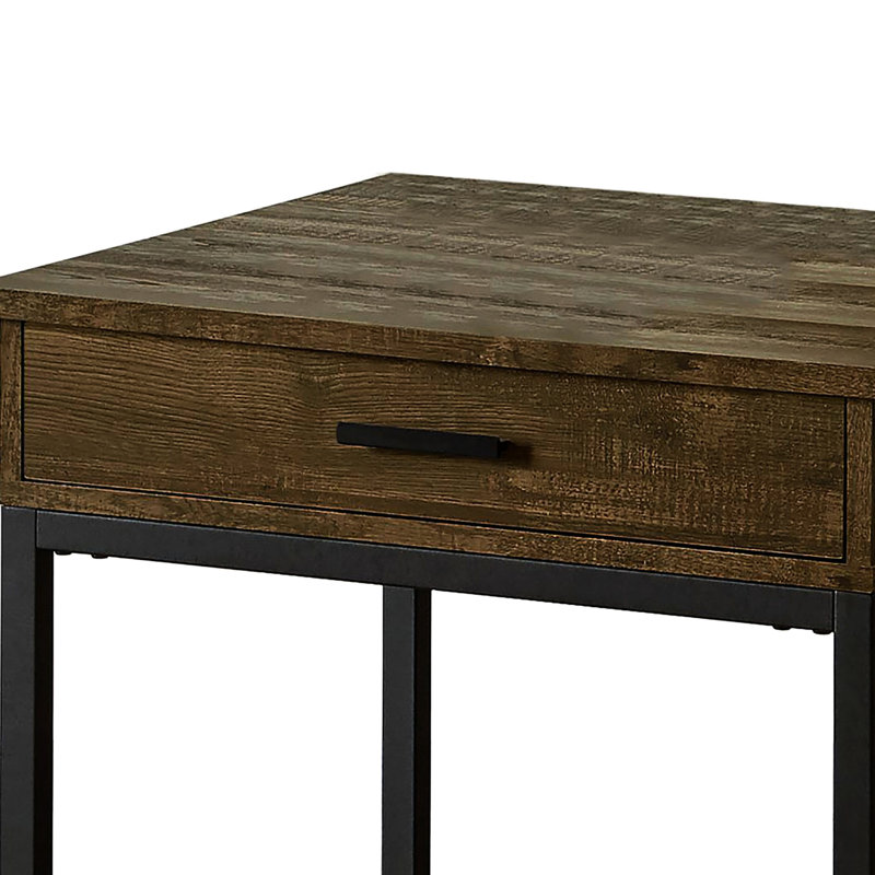 Table de bout rustique en chêne brun avec pieds en métal et tiroir de rangement robuste