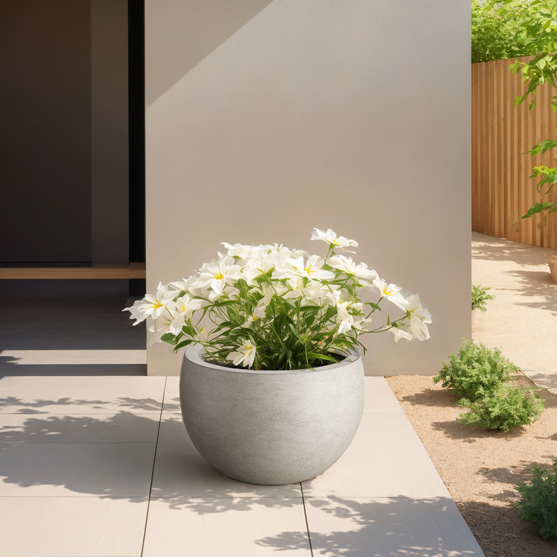 Pot à fleurs en ciment Highwoods, Jaune pâle, H 13 po x l 19 po x P 19 po