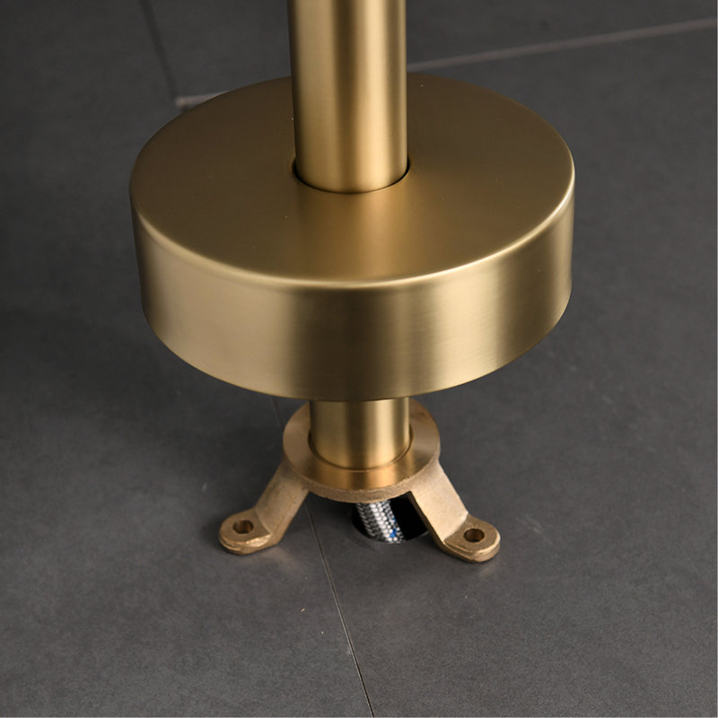 Robinet de baignoire autoportant brossé en or brossé avec douche portative - forme incurvée, robinet en céramique, robinet à cartouche à fixation au sol, robinet à 1 trou de couleur, poignée