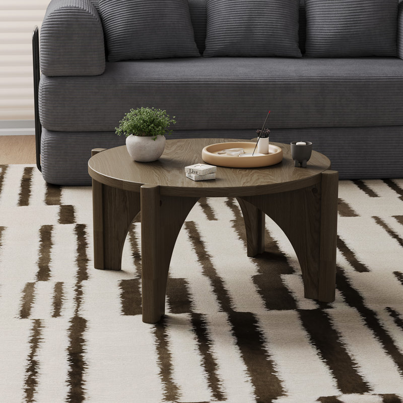 Table basse ronde en bois de 30 po de largeur avec pieds en arche, Bois gris