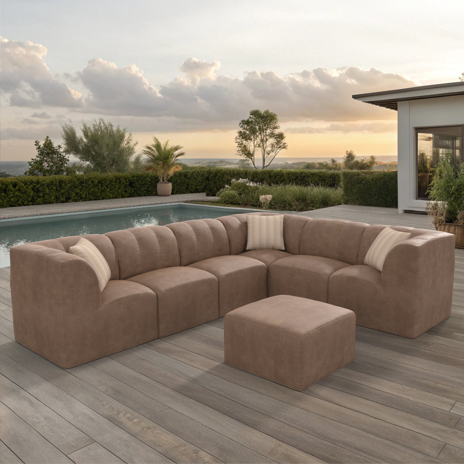 Praia 134" Patio Sectional