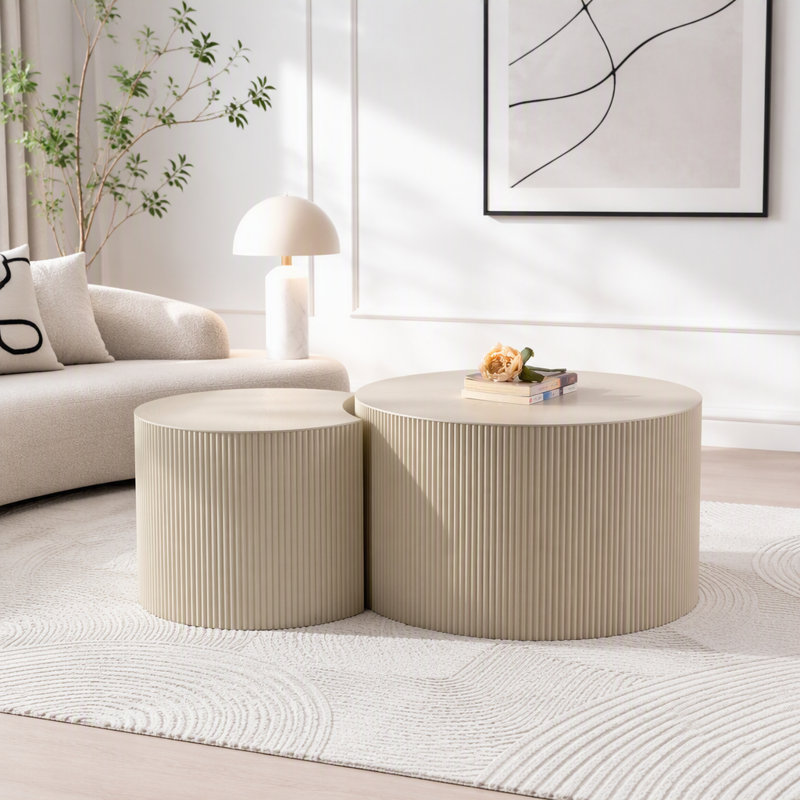 Table basse ronde avec relief artisanal, Beige / Blanc
