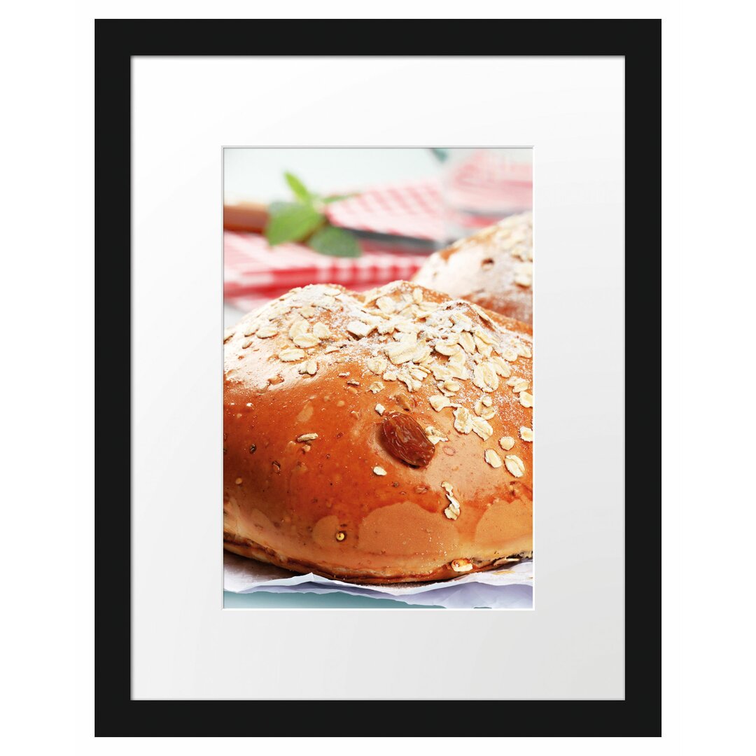 Gerahmtes Poster Süße Rosinenbrötchen