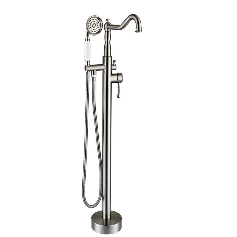 Robinet de baignoire autoportant avec douche à main - Nickel brossé, 6,4 po Largeur de la salle de bain 43,75 po Profondeur