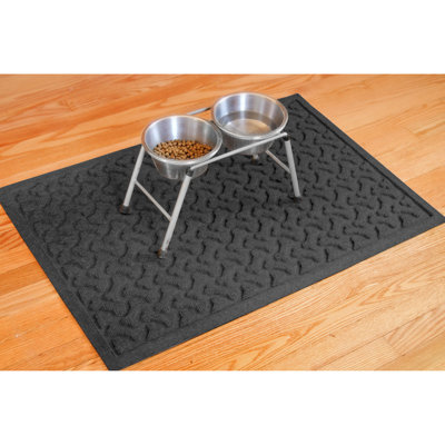 WaterHog® Dogbone Repeat 18 in. x 27 in. Indoor Outdoor Pet Mat