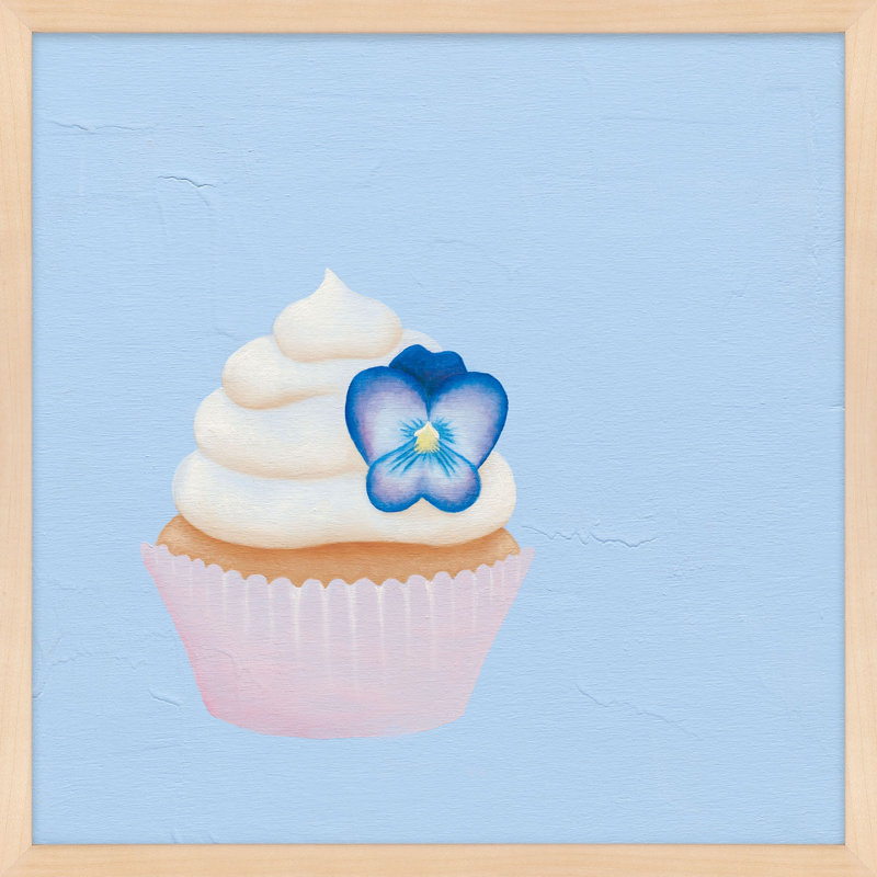 Pansy Cupcake par Katy Montica - Art mural encadré, L 36 po x H 36 po x P 1,25 po, Papier avec cadre beige