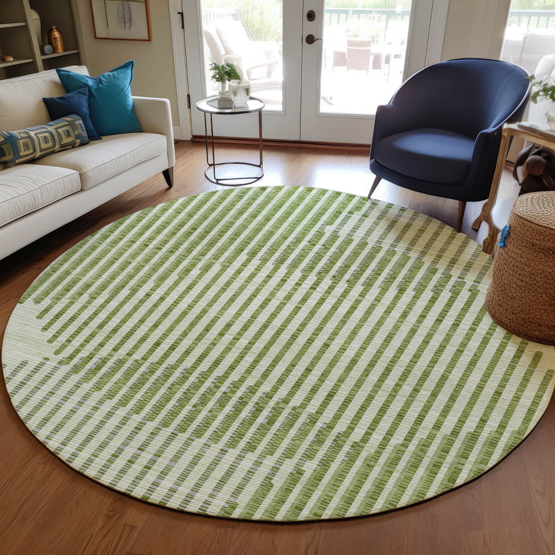 Tapis intérieur / extérieur vert Elowen , 2 pi 6 po x 3 pi 10 po