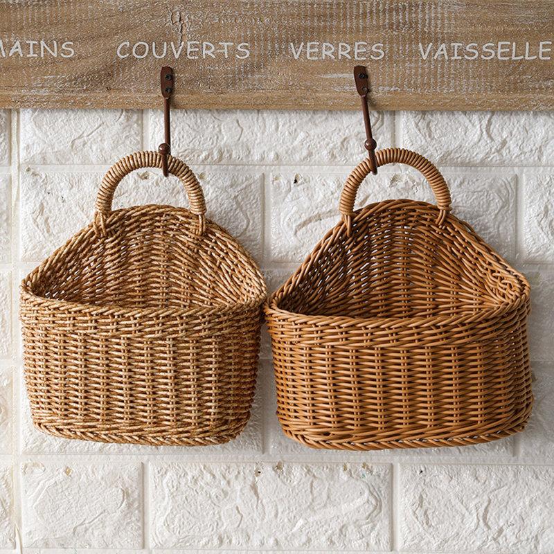 Panier en plastique de polyéthylène Bay Isle Home ™, Brun clair