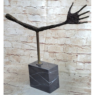 Sculpture en bronze Thin Hand La Main par Alberto Giacometti 16 po x 18 po