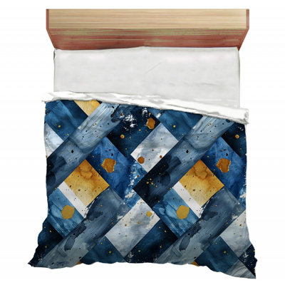 Polyester / Microfiber Comforter