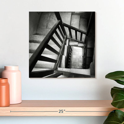Lilie Vintage Spiral Staircase II