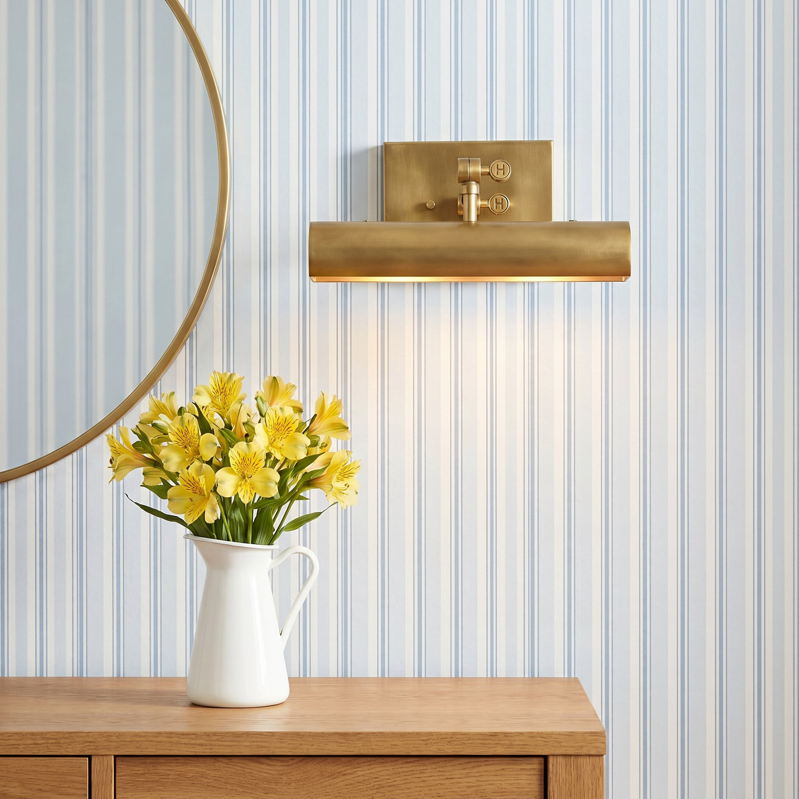 Stokes Single Light Armed Sconce, Heritage Brass
