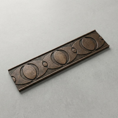 Bronze Natural Planets Polyurethane 2 3/4x12 Decorative Border