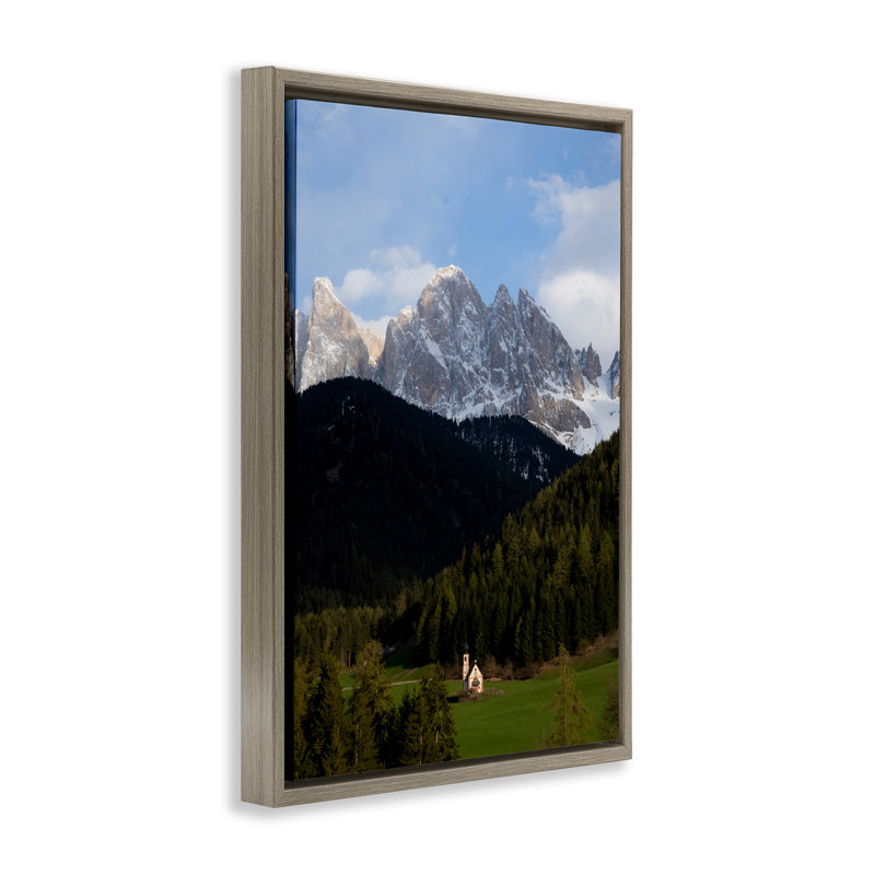 Lone Chapel in Dolomites Floating Frame, conception de Jared Kreiss, Cadre flottant orme Montalcino, H 25 po x l 17 po
