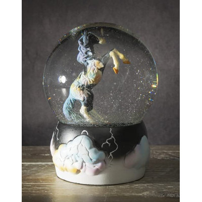Figurines & Sculptures
