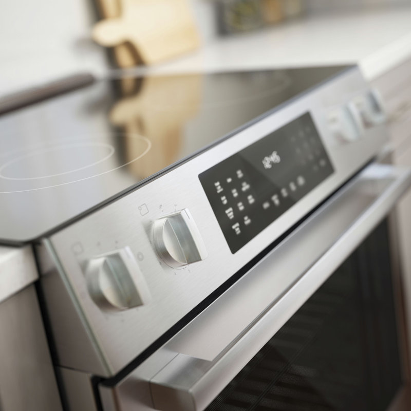 800 Series 30" 4.6 cu ft. Slide-in Electric Range, Stainless Steel