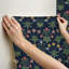 Papier peint adhésif indigo Daisy-124425795