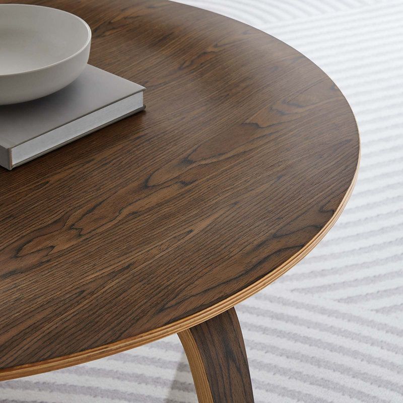 Table basse circulaire de style Mid-Century légèrement biseautée, Noyer