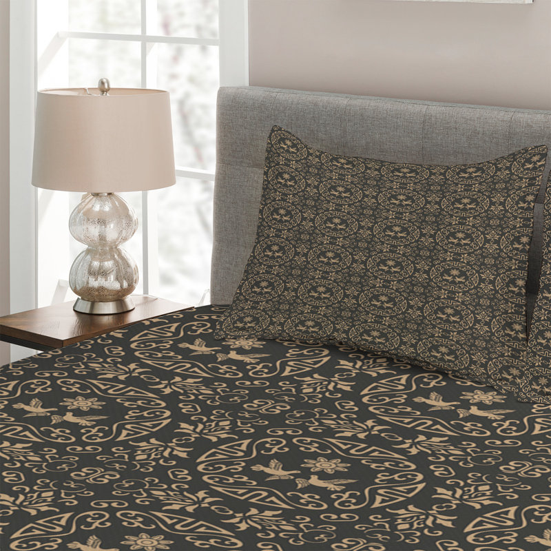 Traditional Polyester Coverlet, King Bedspread + 2 Shams