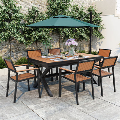 Ensemble repas de patio en fer 7 pièces avec 6 chaises Embellish