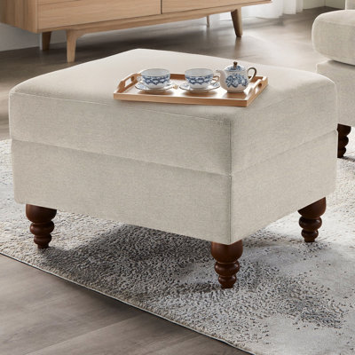 Rectangle beige mi-ferme à rembourrage en mousse ferme avec accoudoirs roulés, pieds avant tournés en bois massif teint noyer, ressorts hélicoïdaux confortables de 27,7 po de profondeur et ressorts hélicoïdaux de 20,51 po de largeur