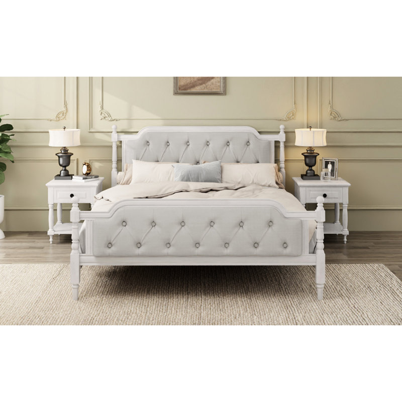 Très grand lit traditionnel avec tête de lit attrayante, bois massif, sans sommier, cadre en bois au confort accru, style élégant pour chambre à coucher