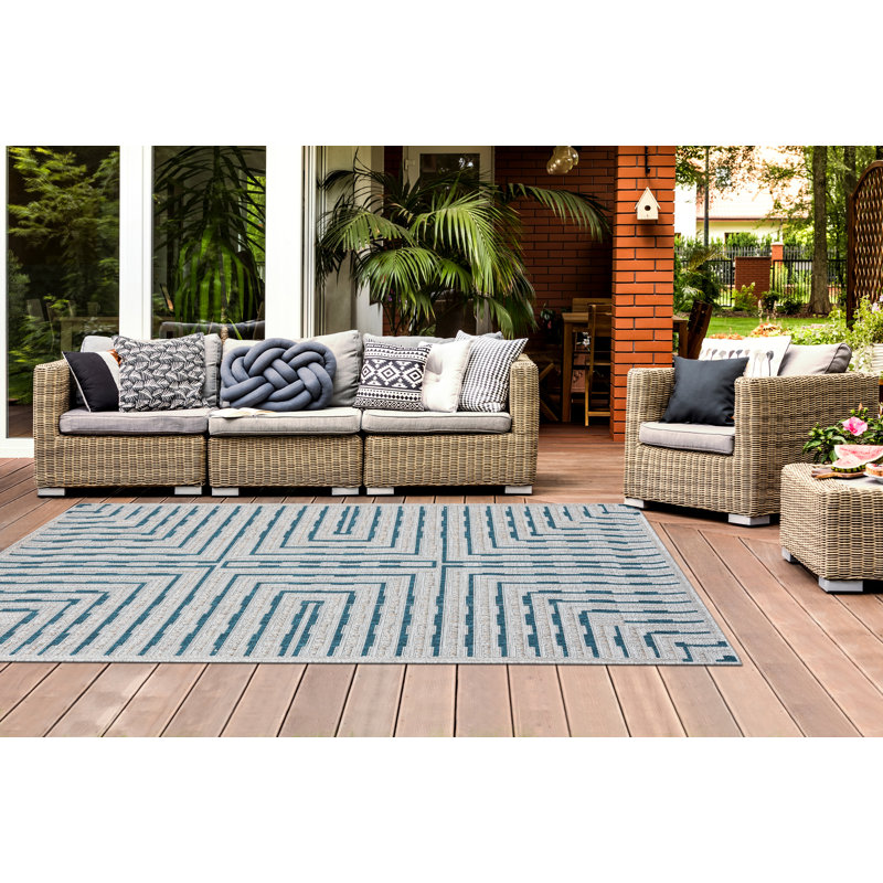 Geometric Indoor Rug, Rectangle 7'7" x 10'