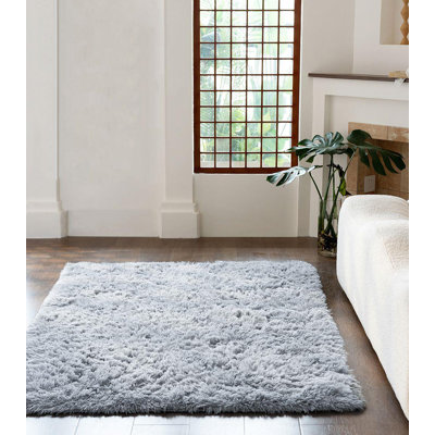 Niamalika Area Rug