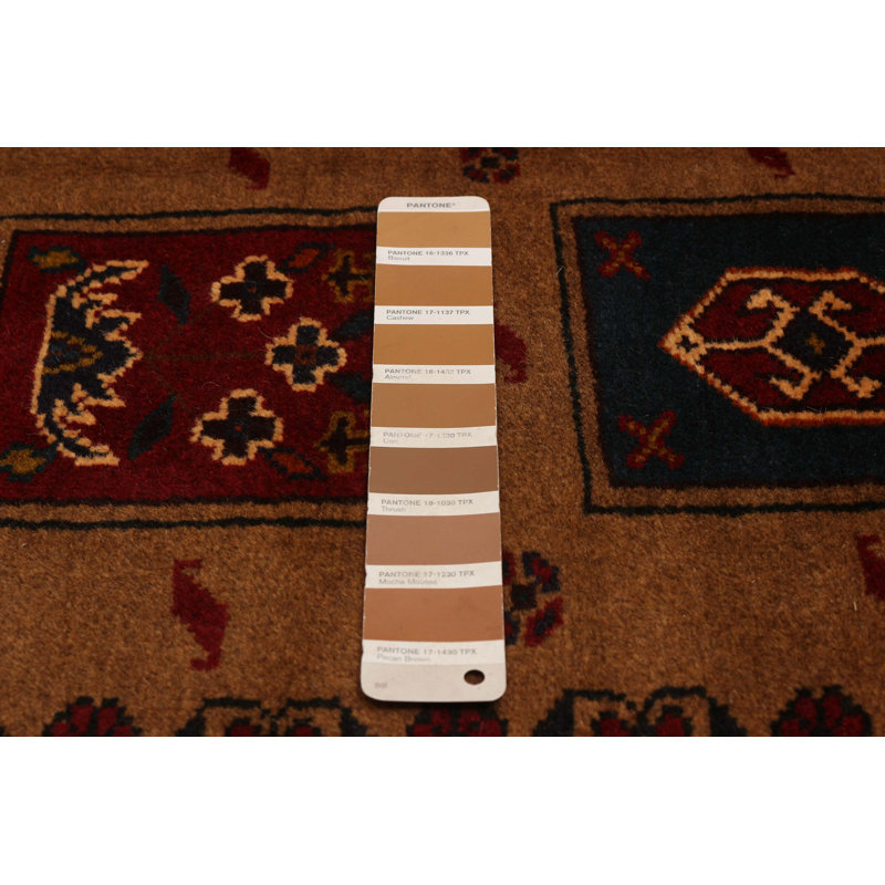 Tapis brun clair Teimani 6 pi 8 po x 9 pi 8 po