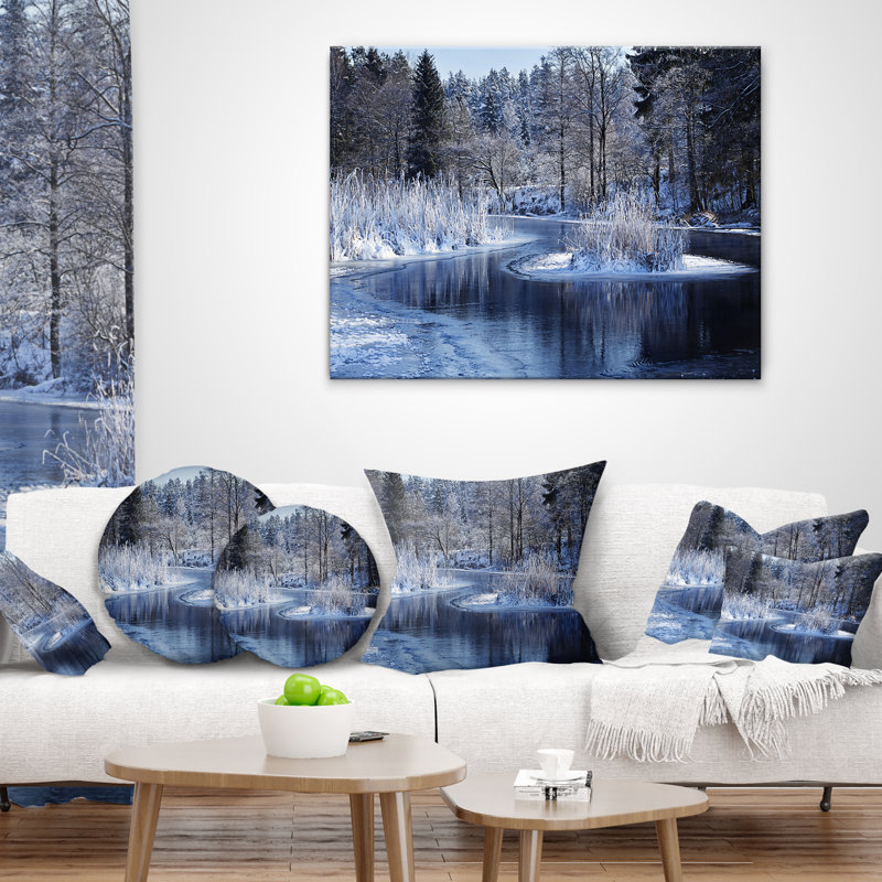 Winter Lake in Deep Forest - Coussin à imprimé paysage, 16 po x 16 po, Coussin décoratif