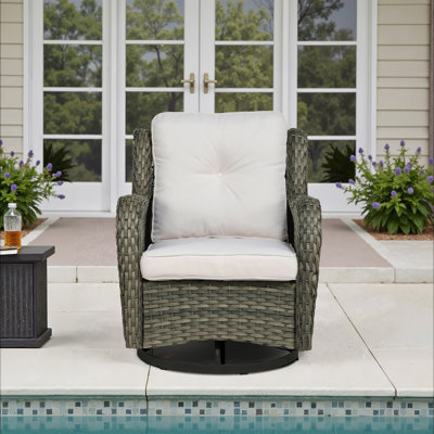 Mapleview Swivel Outdoor Lounge Chair