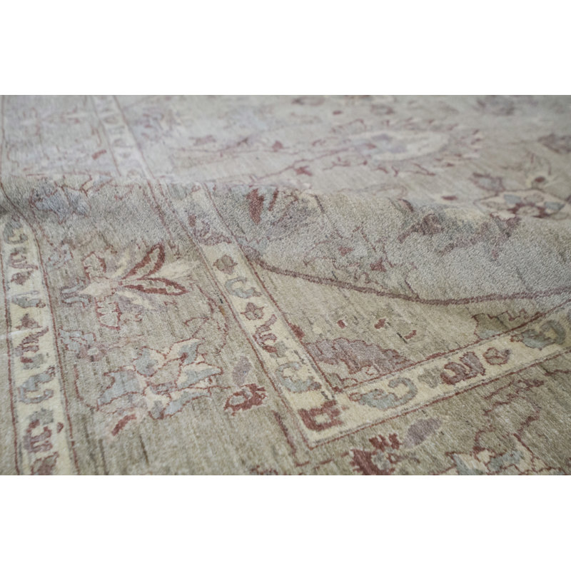 Hand-Knotted High-Quality Light Green Area Rug