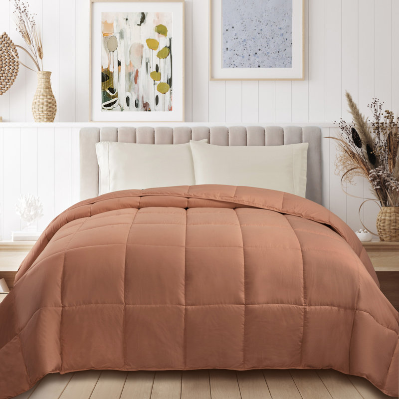 Classic All Season Reversible Medium Weight Hypoallergenic Down Alternative Comforter, Camel, Twin Comforter