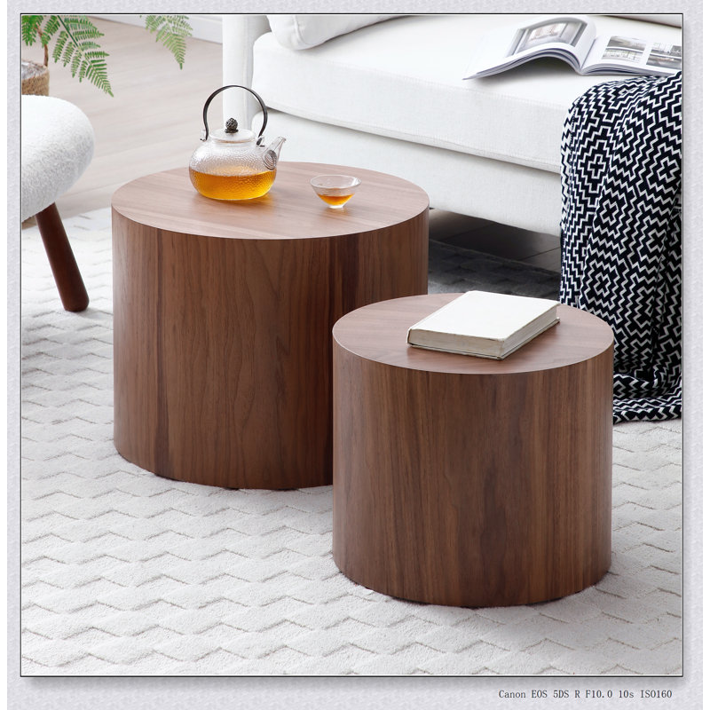 Ensemble de 2 tables basses rondes gigognes en placage de bois aggloméré moderne pour des espaces de vie polyvalents et élégants
