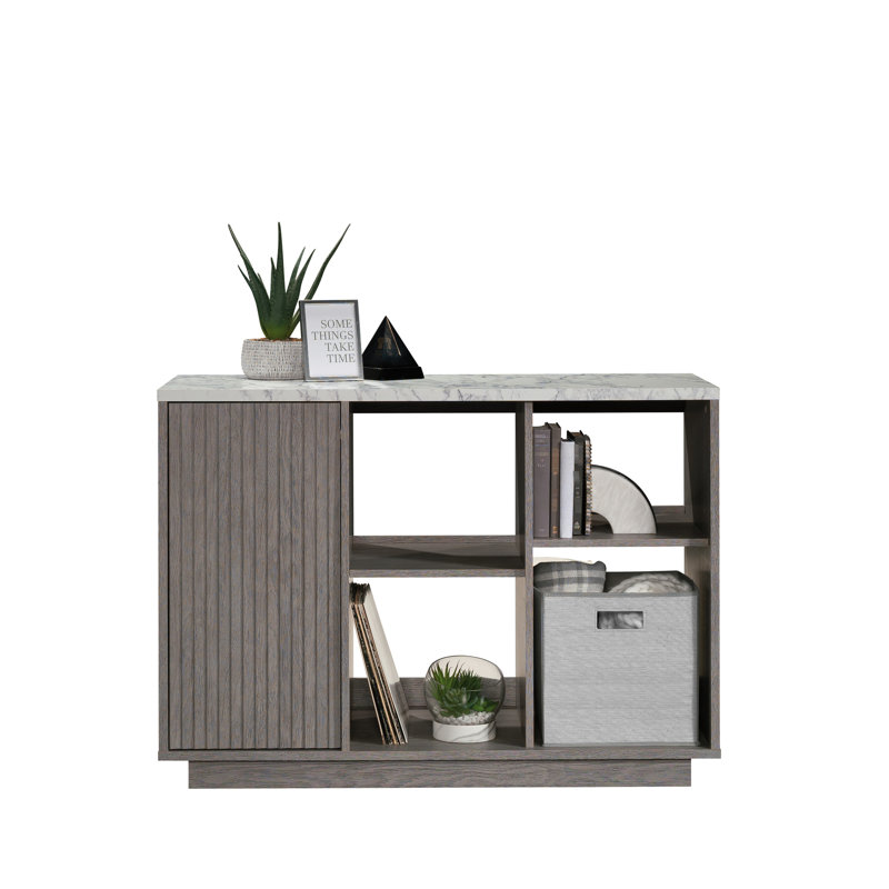 Élégant rangement décoratif gris avec gestion des câbles intégrée, deux tablettes réglables pour les entrées, espace de vie et d'invités de 47,65 pouces, média de jeu personnalisable, assemblage rapide,
