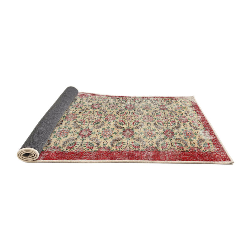 Tapis contemporain vert olive / beige / rouge, Carré 5 pi