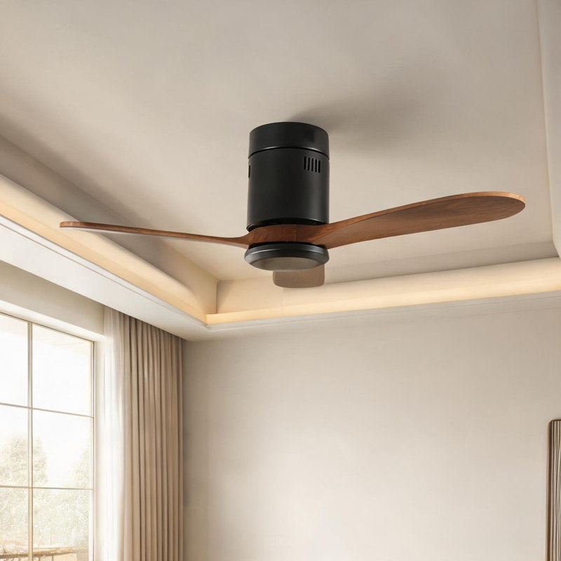 Ventilateur de plafond à profil bas avec pales en bois massif, commande à distance et flux d'air saisonnier naturel clair, 42 po