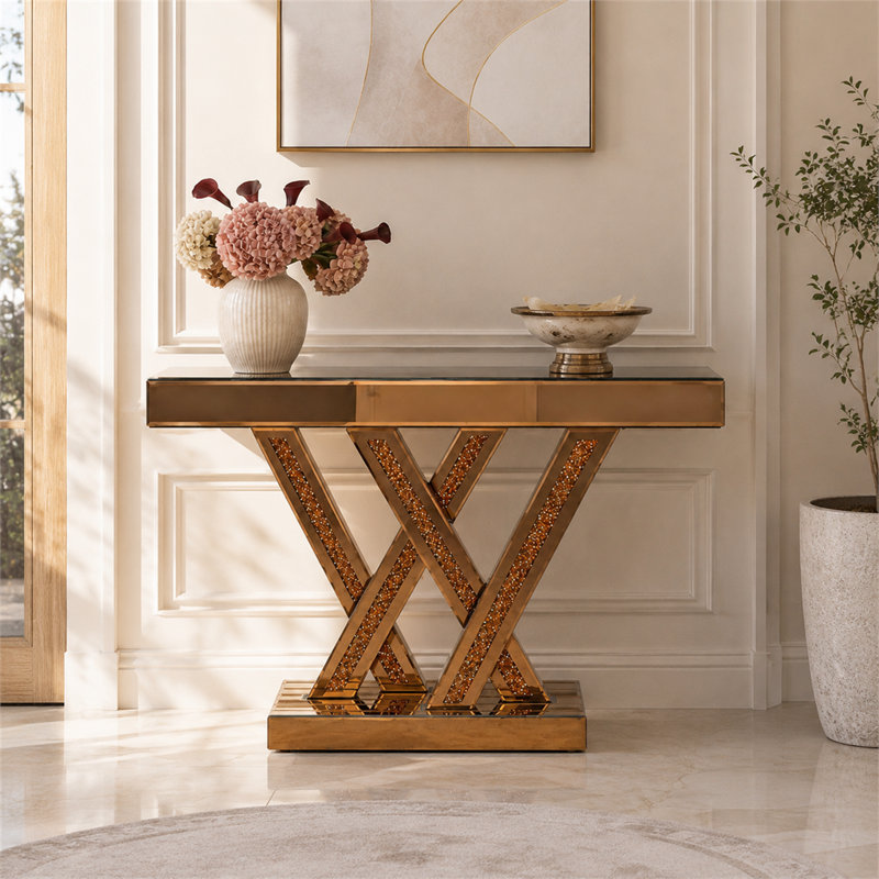Cette table d'entrée moderne et subtilement luxueuse est dotée d'un miroir en verre brun et d'incrustations en strass. Il peut également être utilisé comme une table de canapé décorative glamour, idéale pour les entrées et les salons.