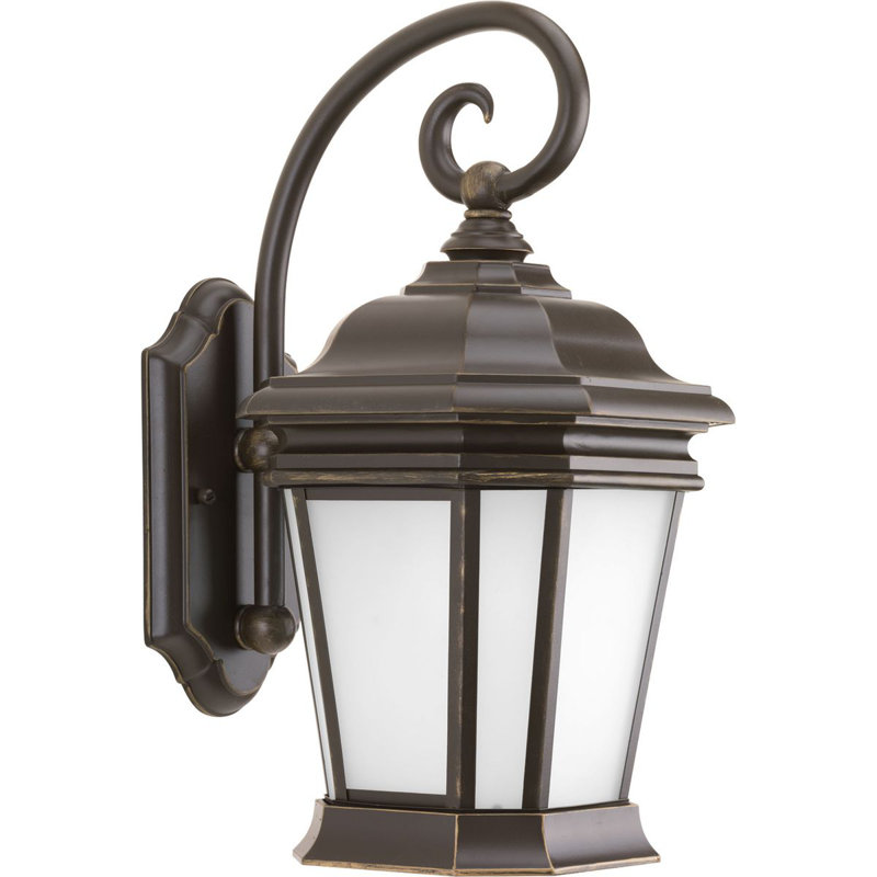 Lanterne murale d'extérieur en verre givré Rawson, H 16,75 po x l 8,5 po x P 11 po, Bronze huilé