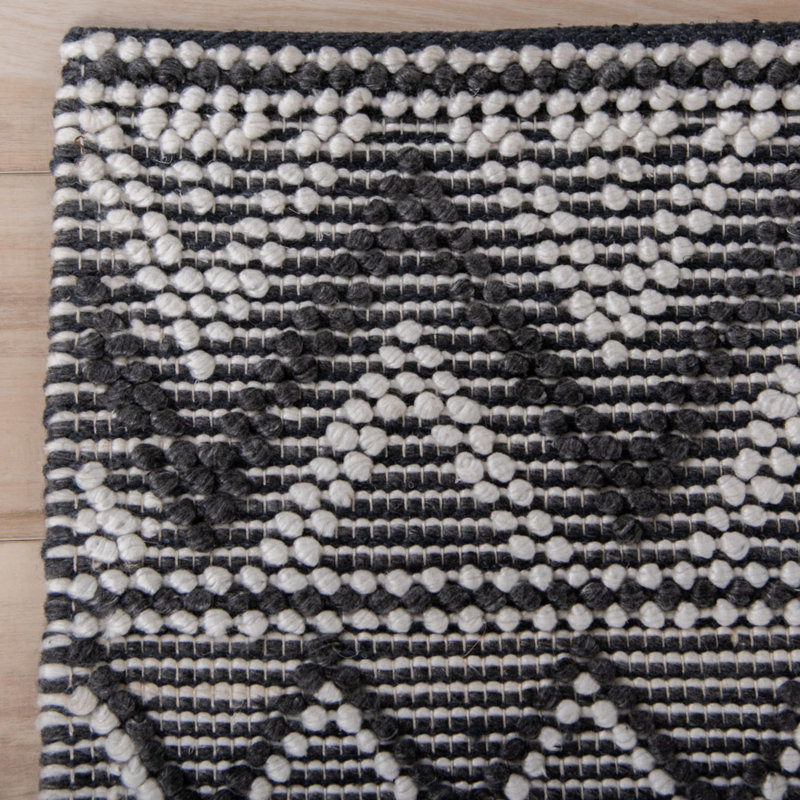 Tapis rectangulaire tissé à la main Yasmim, Rectangle 5 pi x 7 pi 9 po