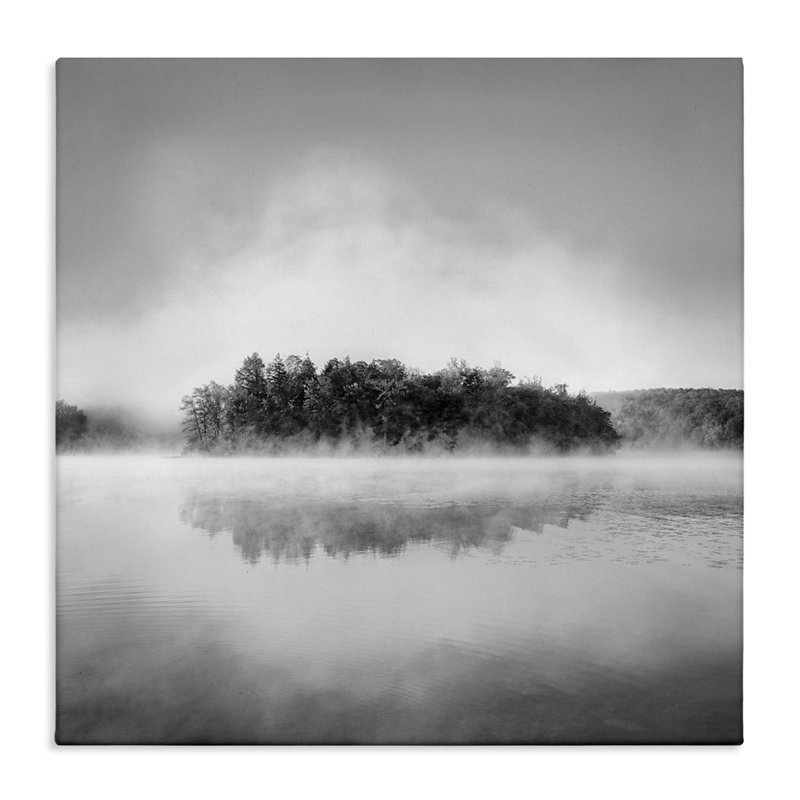 «Lake with Distant Island» par Chip Forelli, H 17 po x l 17 po